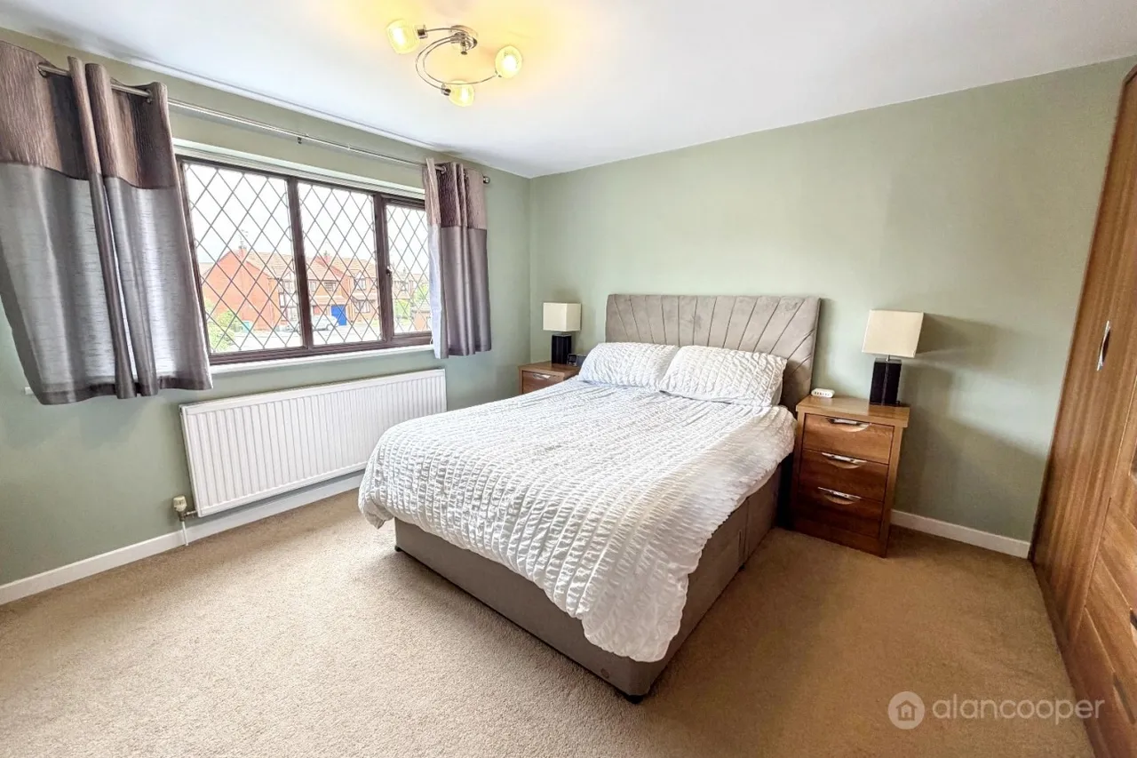 Canterbury Way, St Nicolas Park, CV11, photo 15