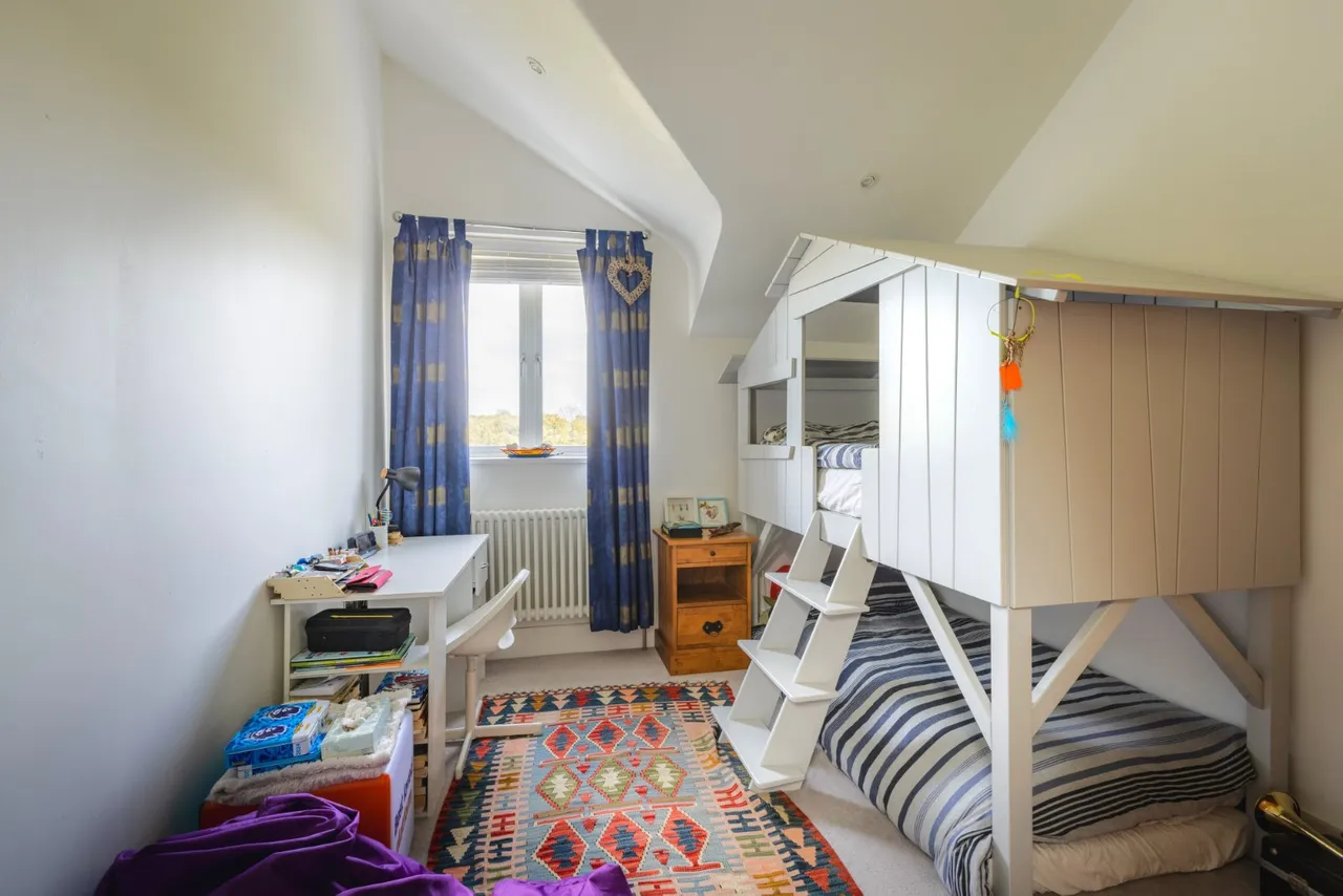 Elm Hill, Motcombe, SP7, photo 14