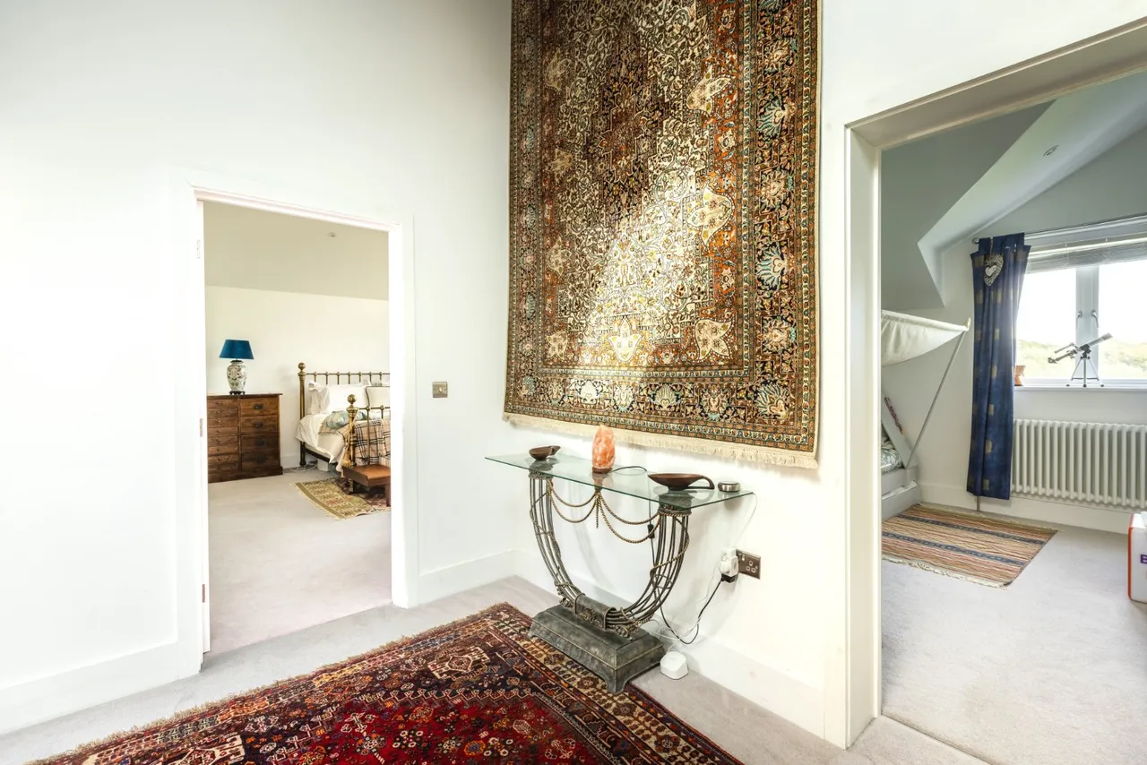 Elm Hill, Motcombe, SP7, photo 9