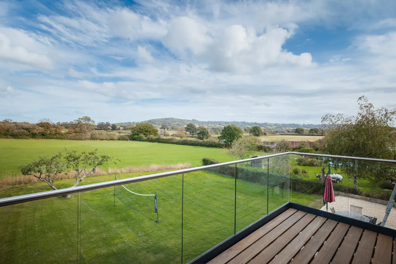 Elm Hill, Motcombe, SP7, photo 12