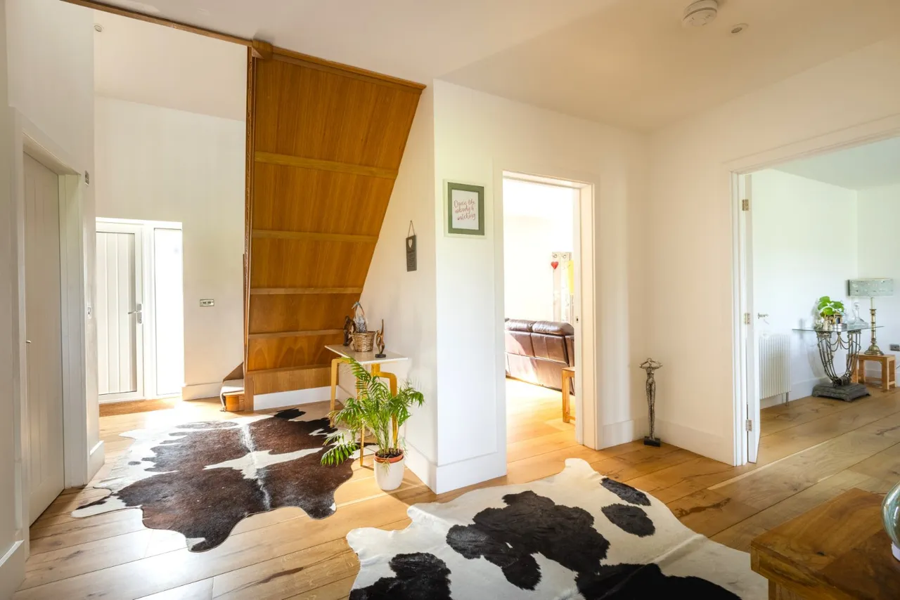 Elm Hill, Motcombe, SP7, photo 8