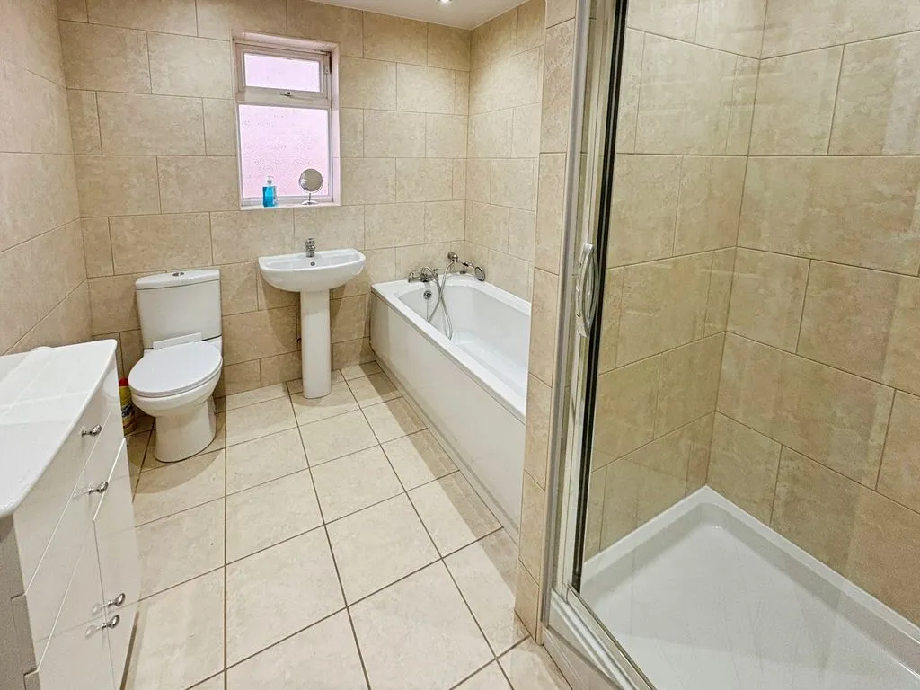 Newcastle Upon Tyne NE12 9HF, NE12, photo 10