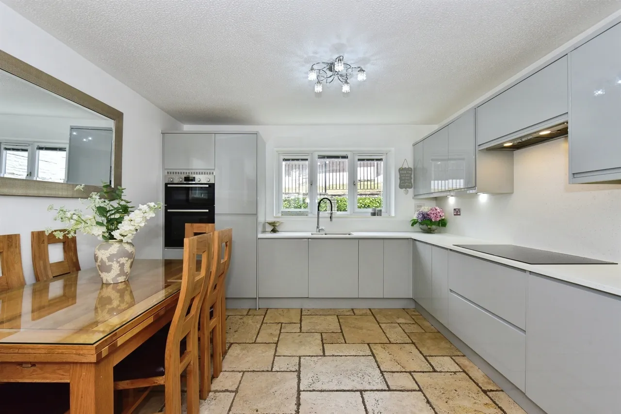 Haigh Moor Way, Swallownest, Sheffield, photo 3