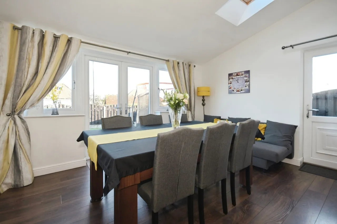 Laburnum Close, Chapeltown, Sheffield, South Yorkshire, S35, photo 8