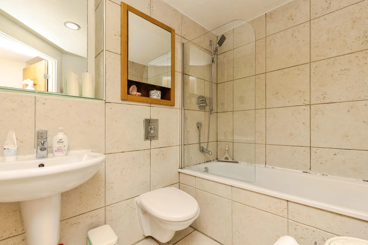 Armouries Way, Leeds, LS10, photo 14