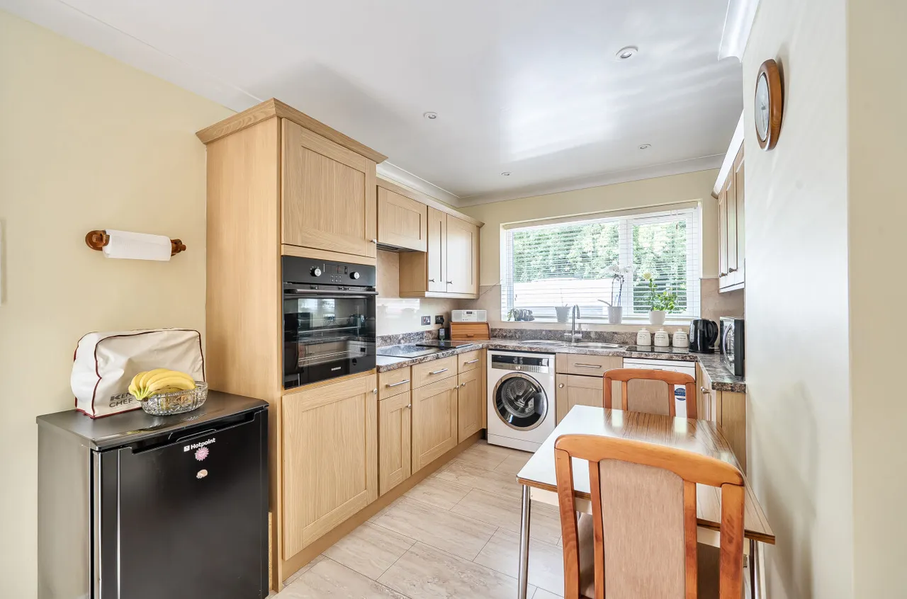 Heathlands Road, Chandler's Ford, SO53, photo 3