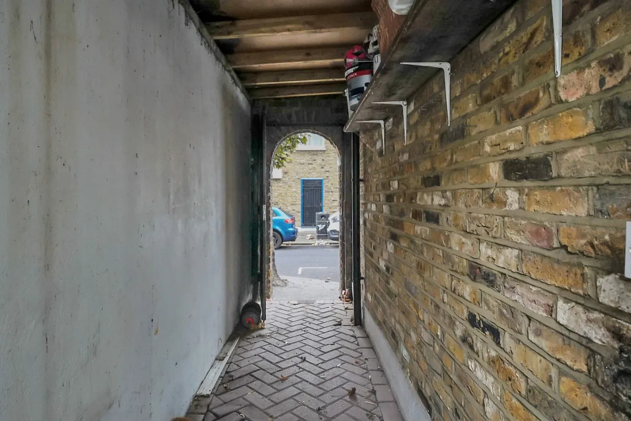 Antill Road, London, E3, photo 13