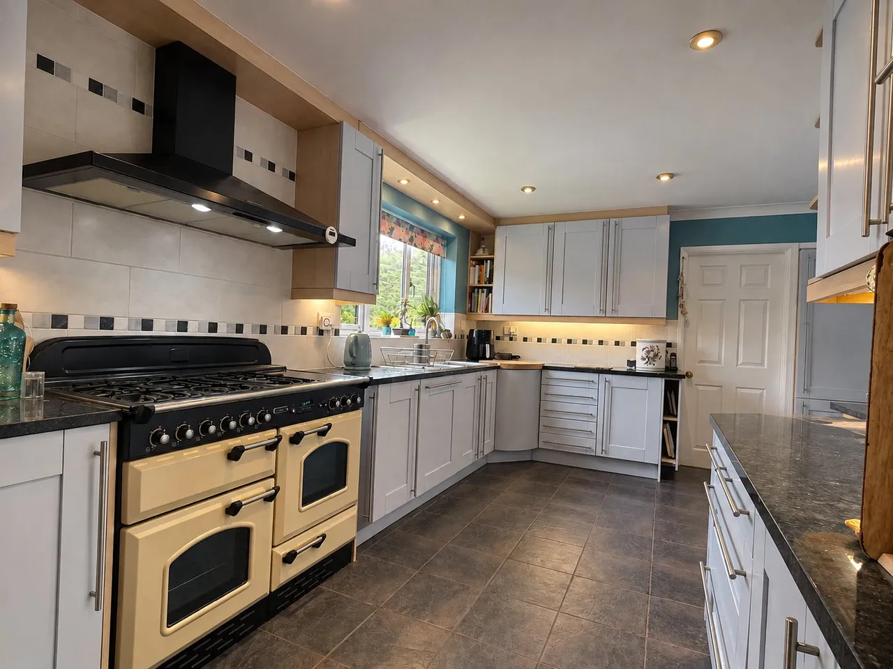Forest Edge Drive, Ashley Heath, BH24, photo 6