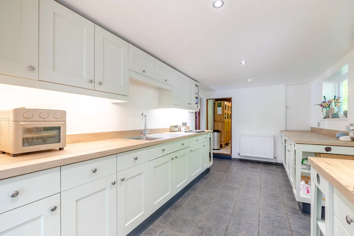 School Lane, Walton Stafford, ST17, photo 3