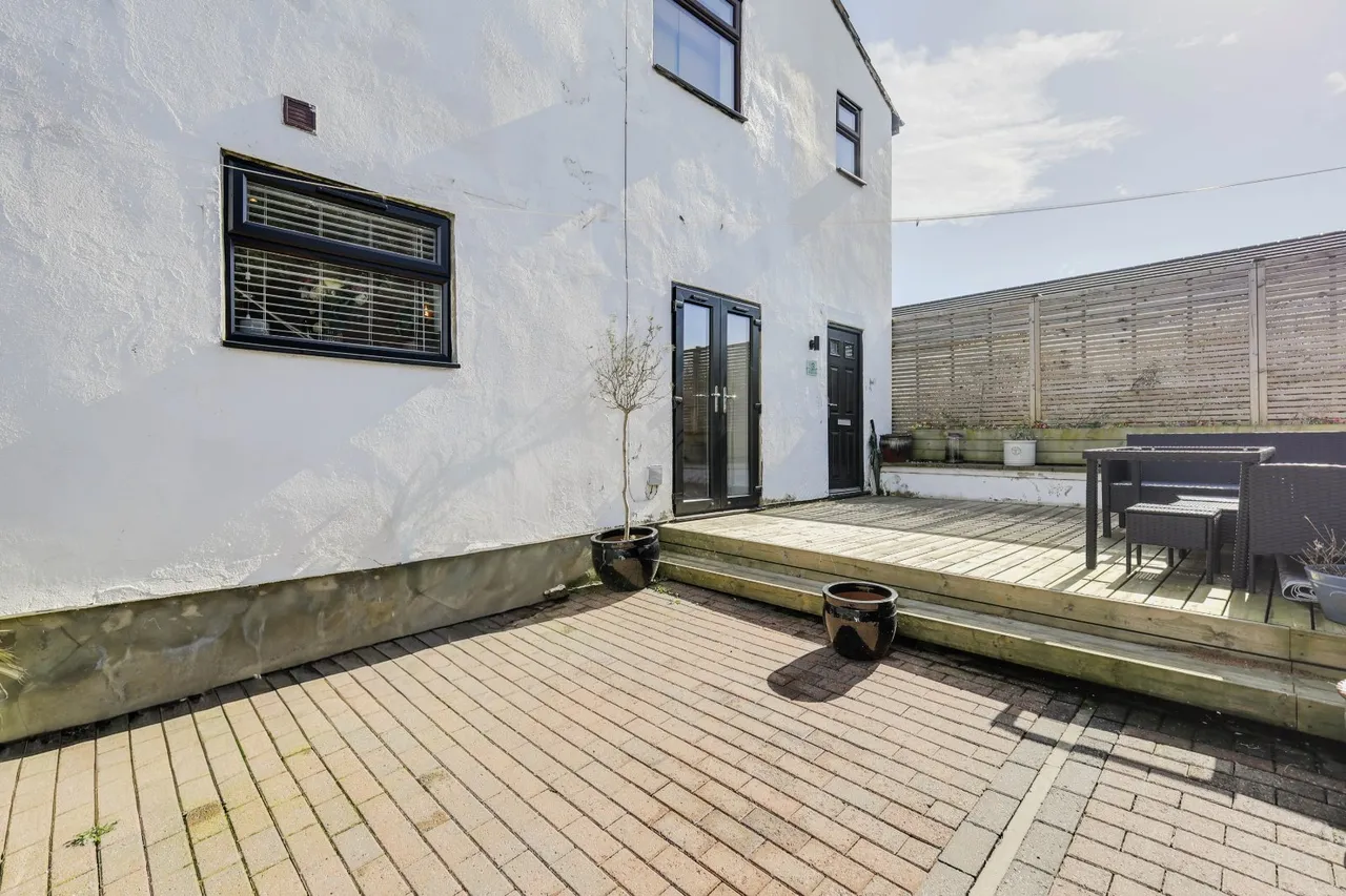 Providence Place, Stanningley, LS28, photo 15