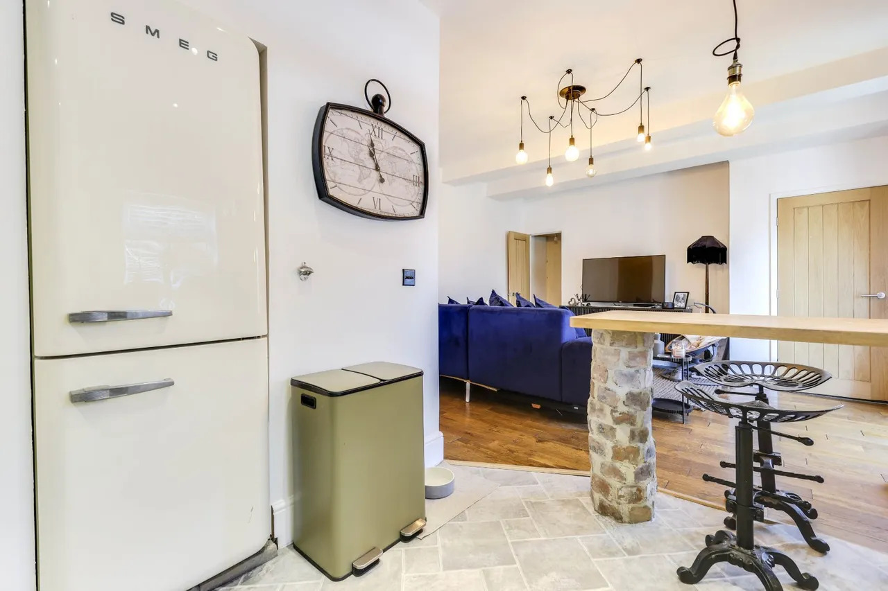 Providence Place, Stanningley, LS28, photo 5