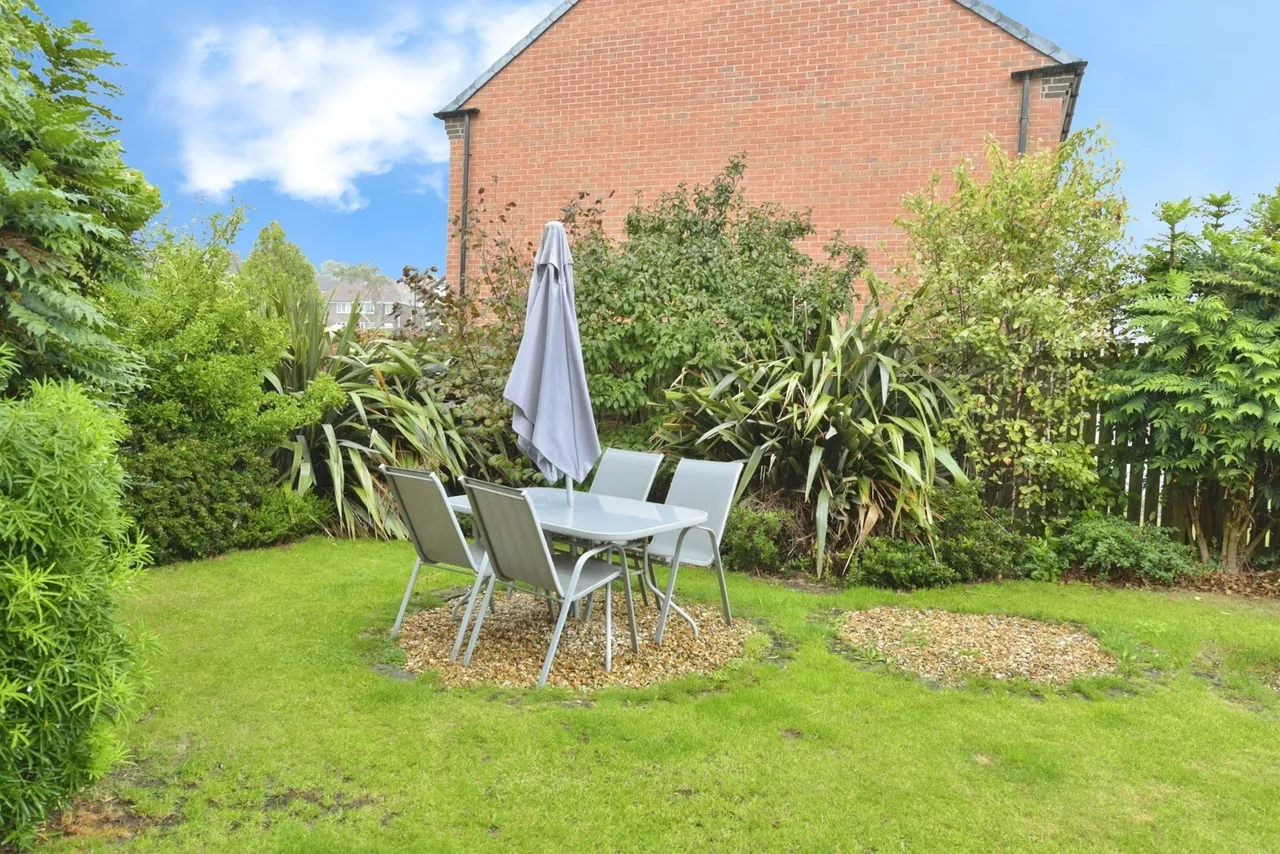 Darnbrook Drive, Sheffield, S5, photo 8