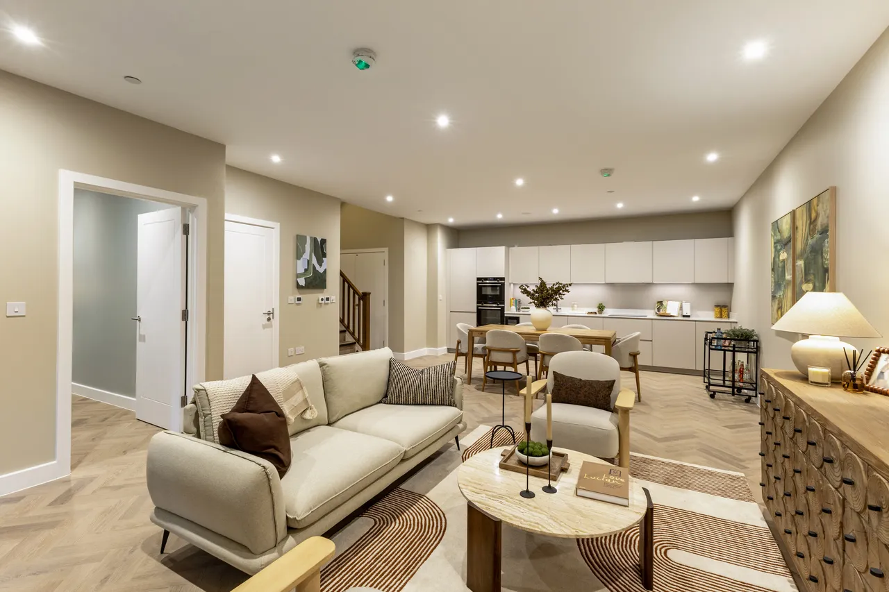 3 bed flat for sale — Wimbledon Place, The Broadway, London...