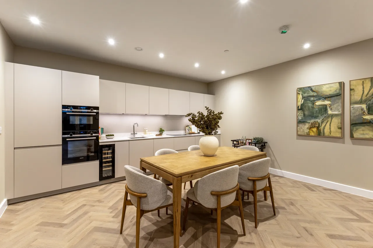 Wimbledon Place, The Broadway, London..., photo 9