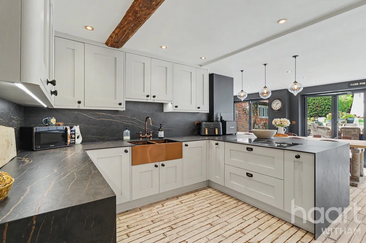 High Street, Kelvedon, CO5, photo 6