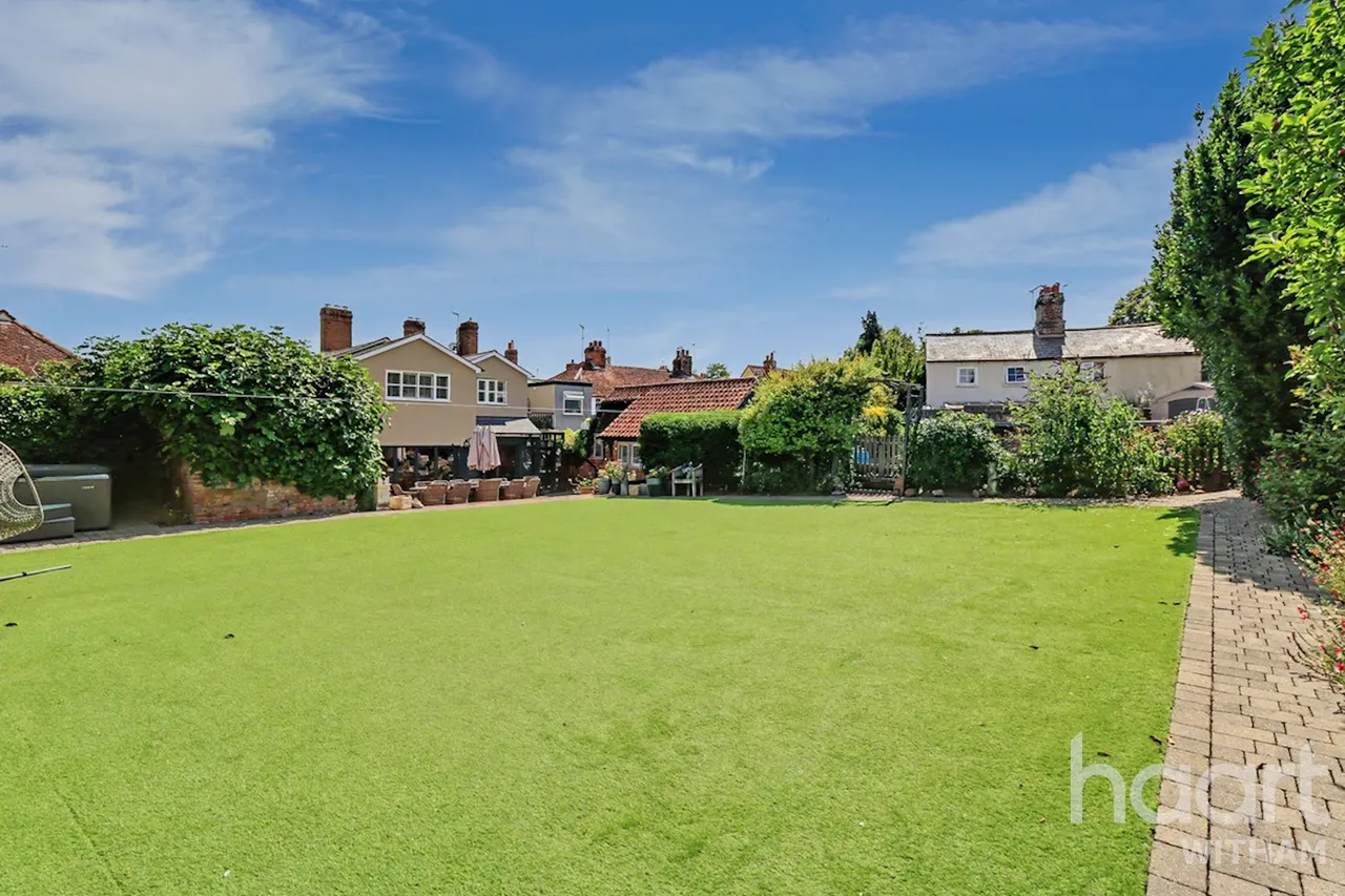 High Street, Kelvedon, CO5, photo 28