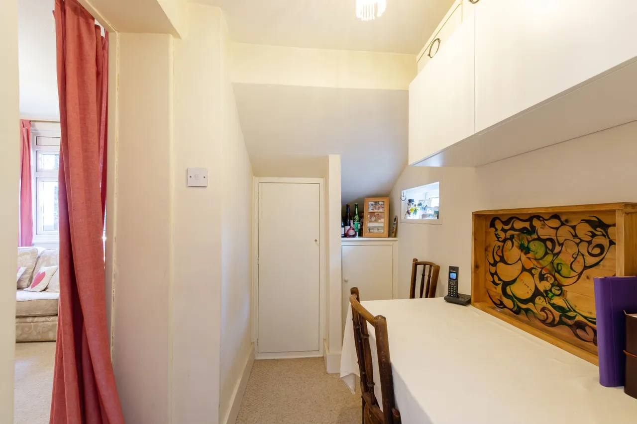 96c Lower Addiscombe Road, Croydon, photo 9
