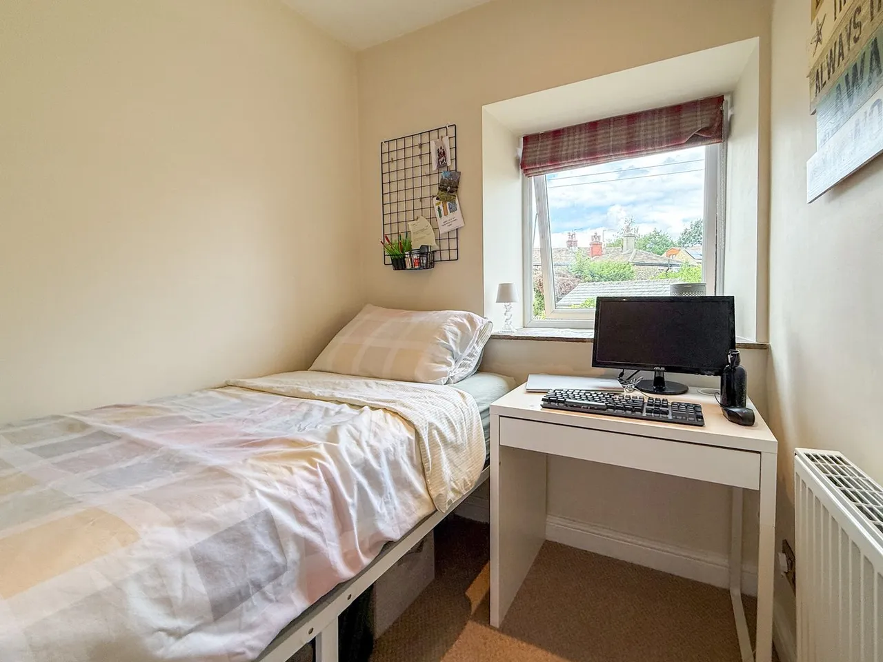 Crown Street, Honley, photo 9