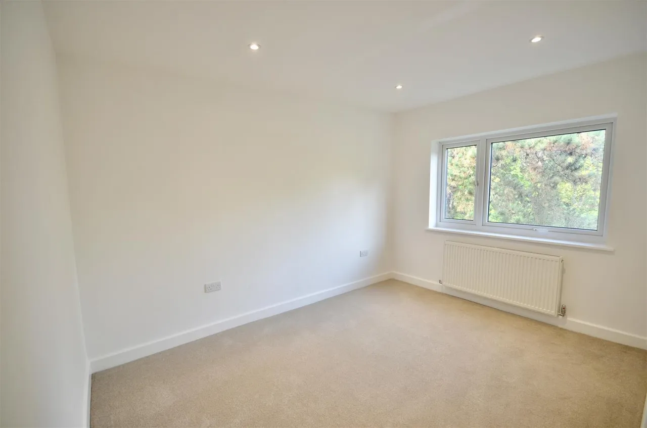 The Spinney, Watford, photo 6
