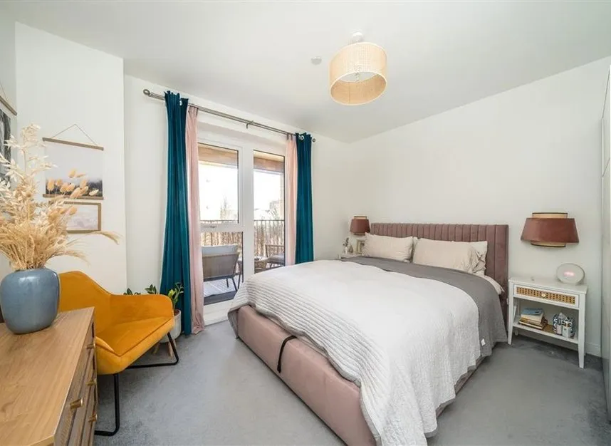 Bowen Drive, Charlton, SE7, photo 5
