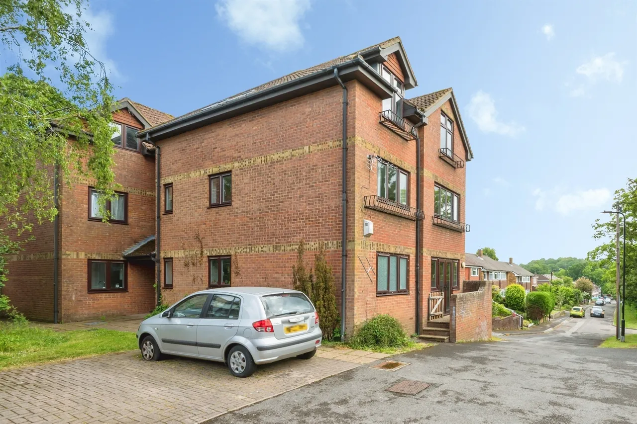 Bitterne Road East, Southampton, photo 10