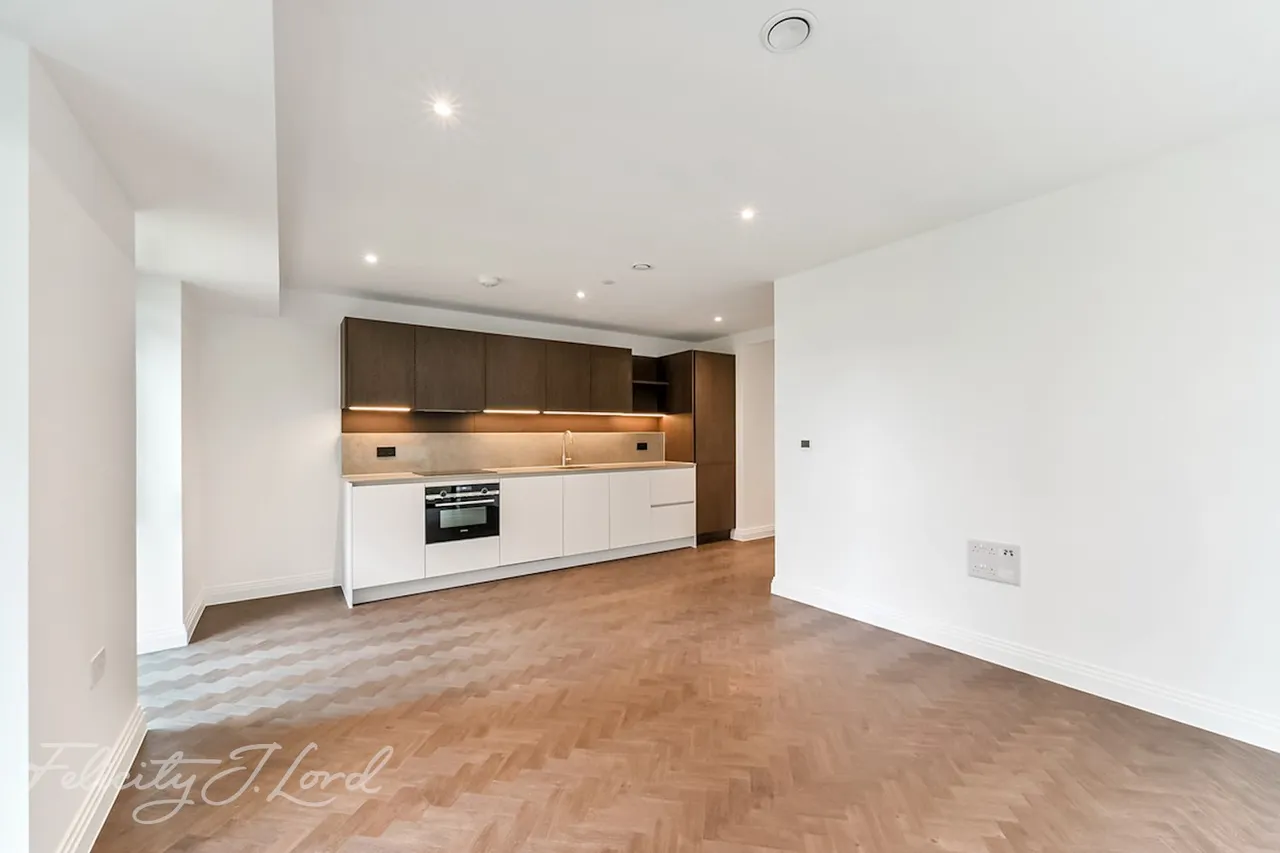 Western Gateway, London, E16, photo 21