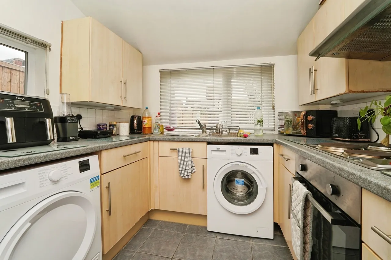 Cecil Road, Gloucester, Gloucestershire, GL1, photo 10