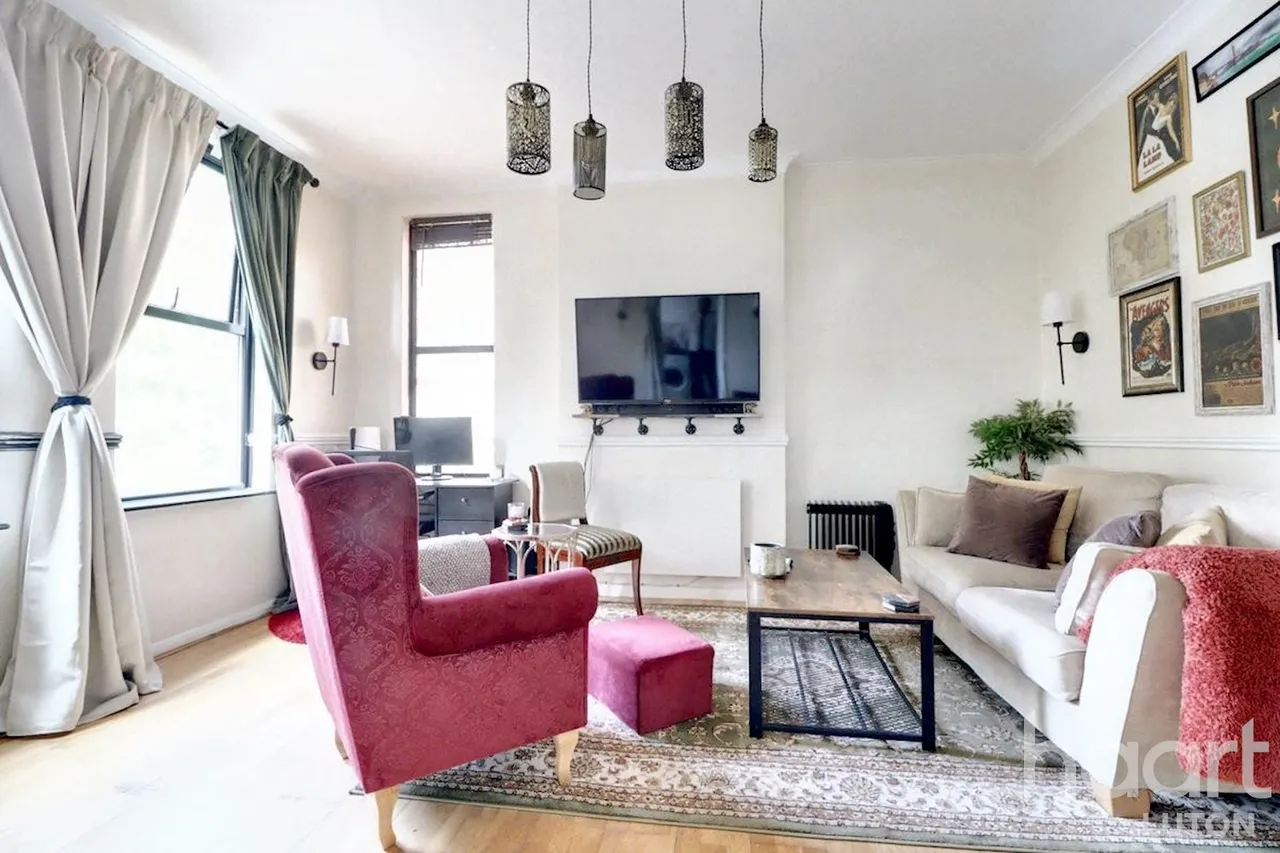 Woodland Court, Luton, LU2, photo 4