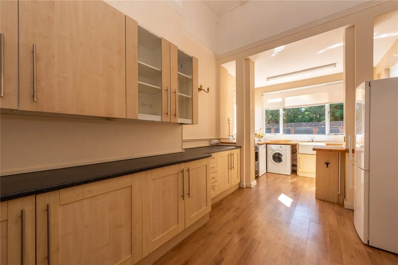 Pixham Lane, Dorking, RH4, photo 4