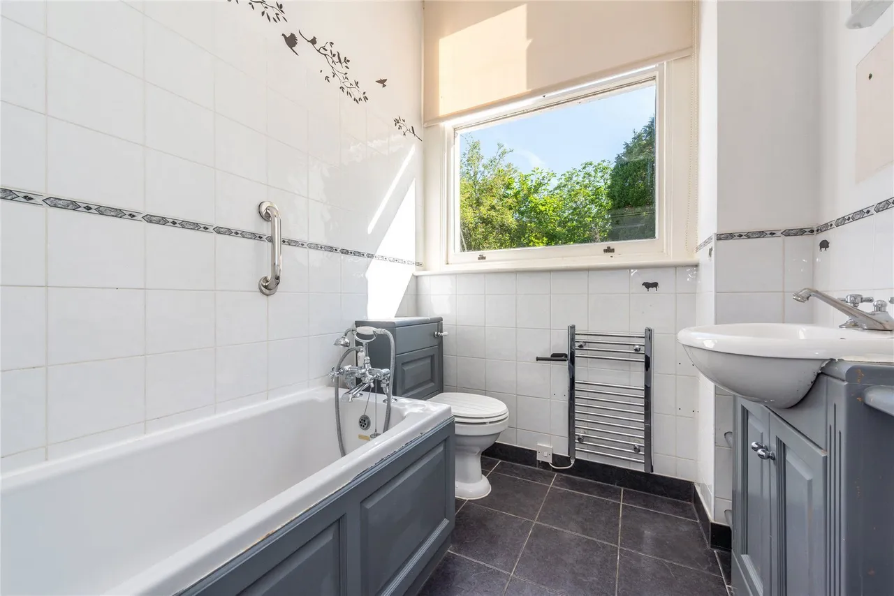 Pixham Lane, Dorking, RH4, photo 8