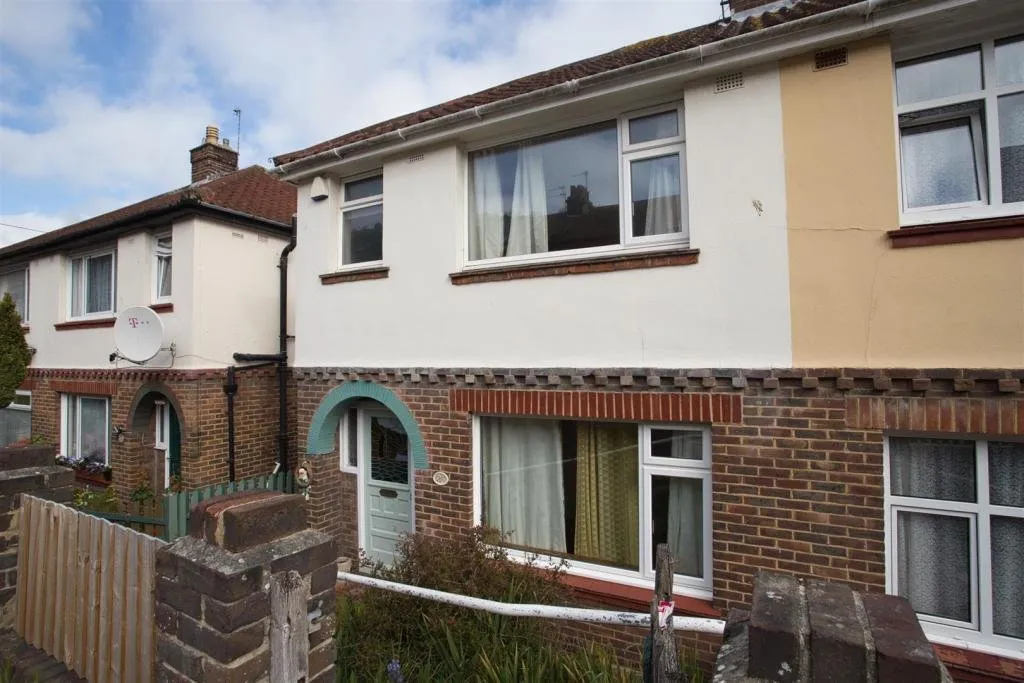 3 bed house to rent, Westbury Road, Dover, CT17