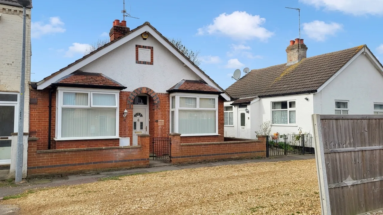 2 bed house for sale — Jubilee Street, Peterborough