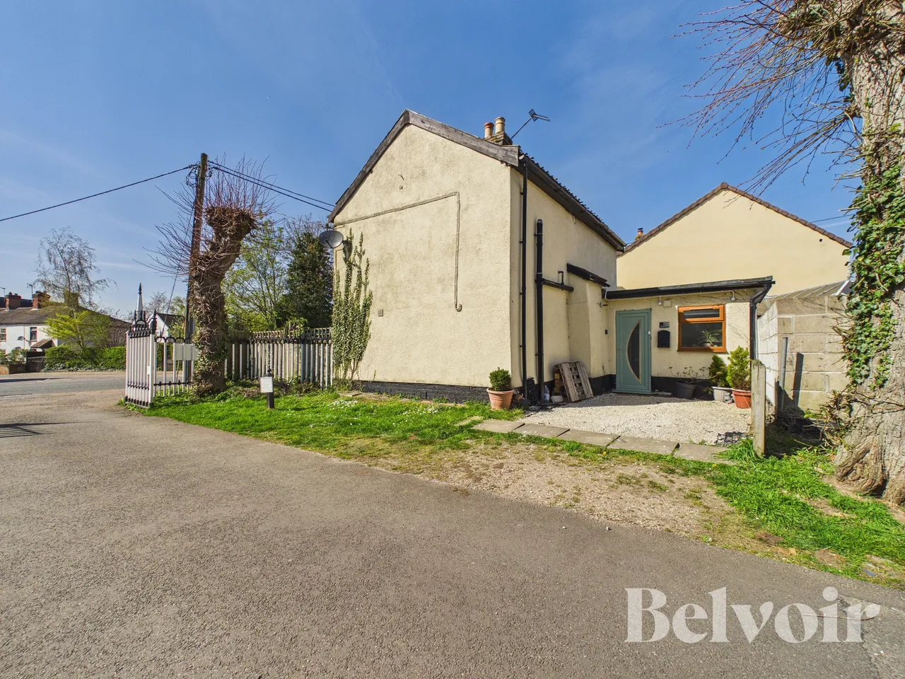 2 bed house for sale, Dereham Road, Watton, IP25