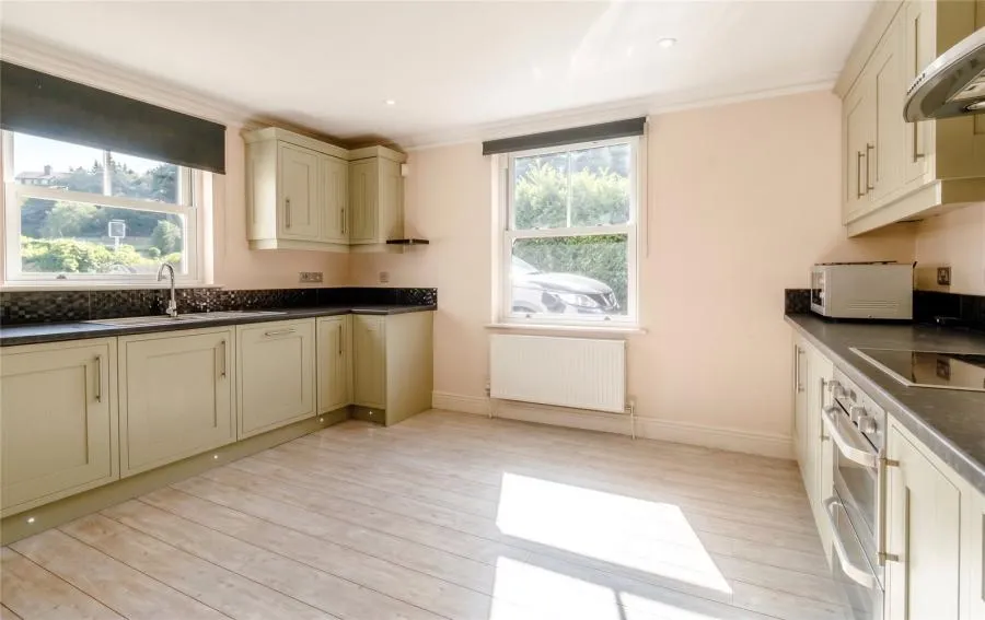 Stroude Road, Virginia Water, GU25, photo 5