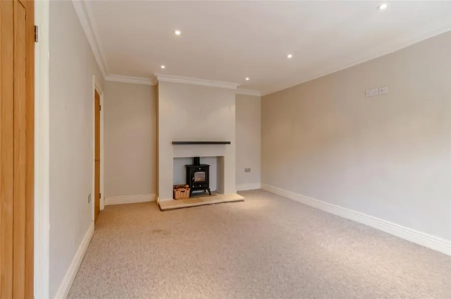 Stroude Road, Virginia Water, GU25, photo 4