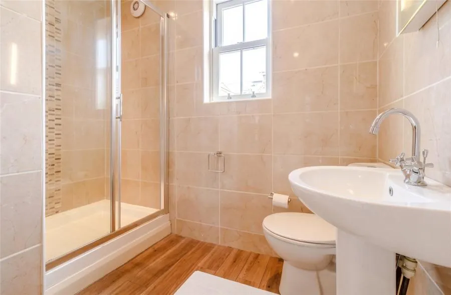 Stroude Road, Virginia Water, GU25, photo 6