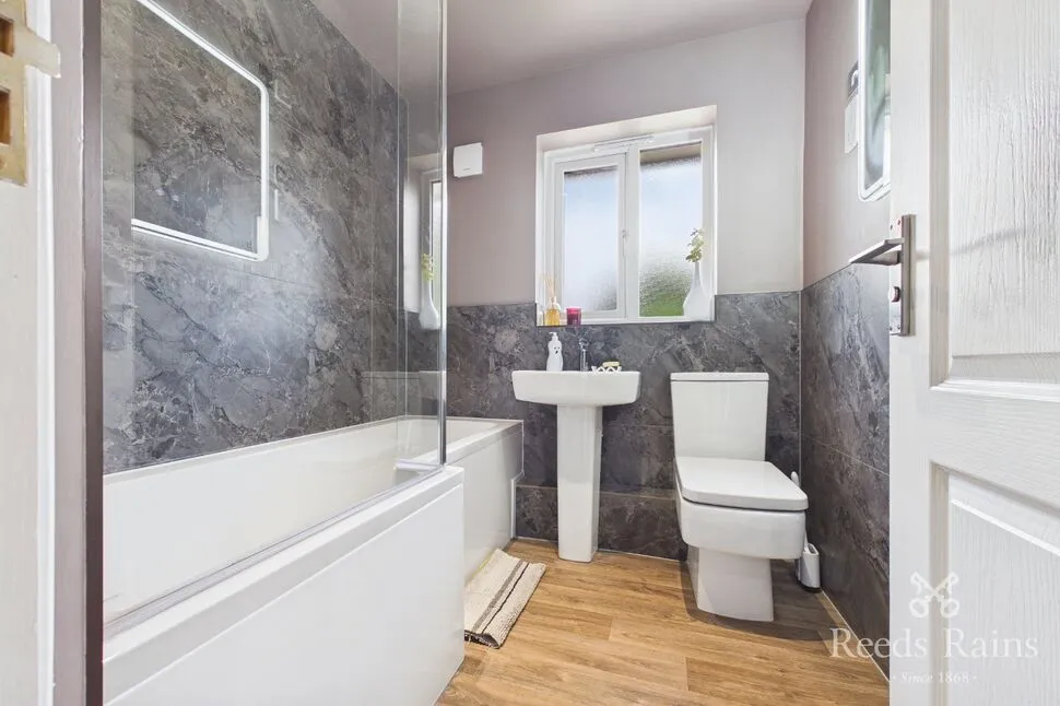 Lochmaben Close, Holmes Chapel, Cheshire, CW4, photo 8