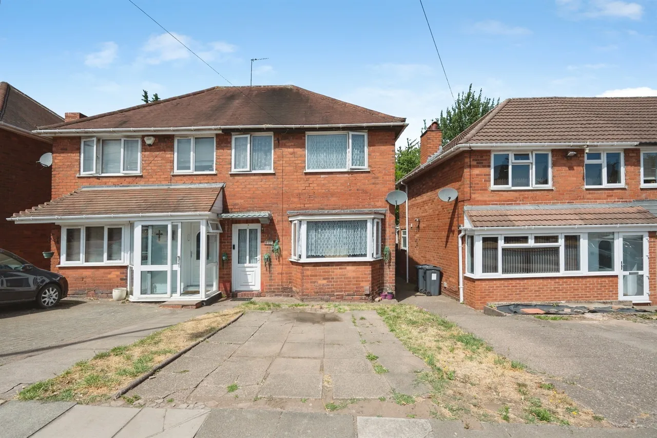 3 bed house for sale — Aldridge Road, Great Barr, BIRMINGHAM