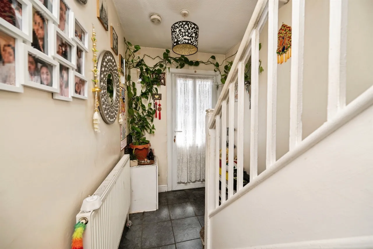 Aldridge Road, Great Barr, BIRMINGHAM, photo 5