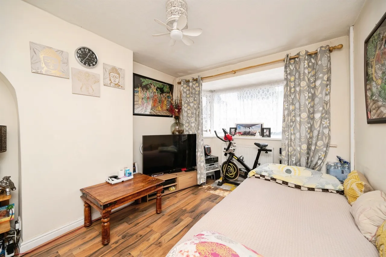 Aldridge Road, Great Barr, BIRMINGHAM, photo 2
