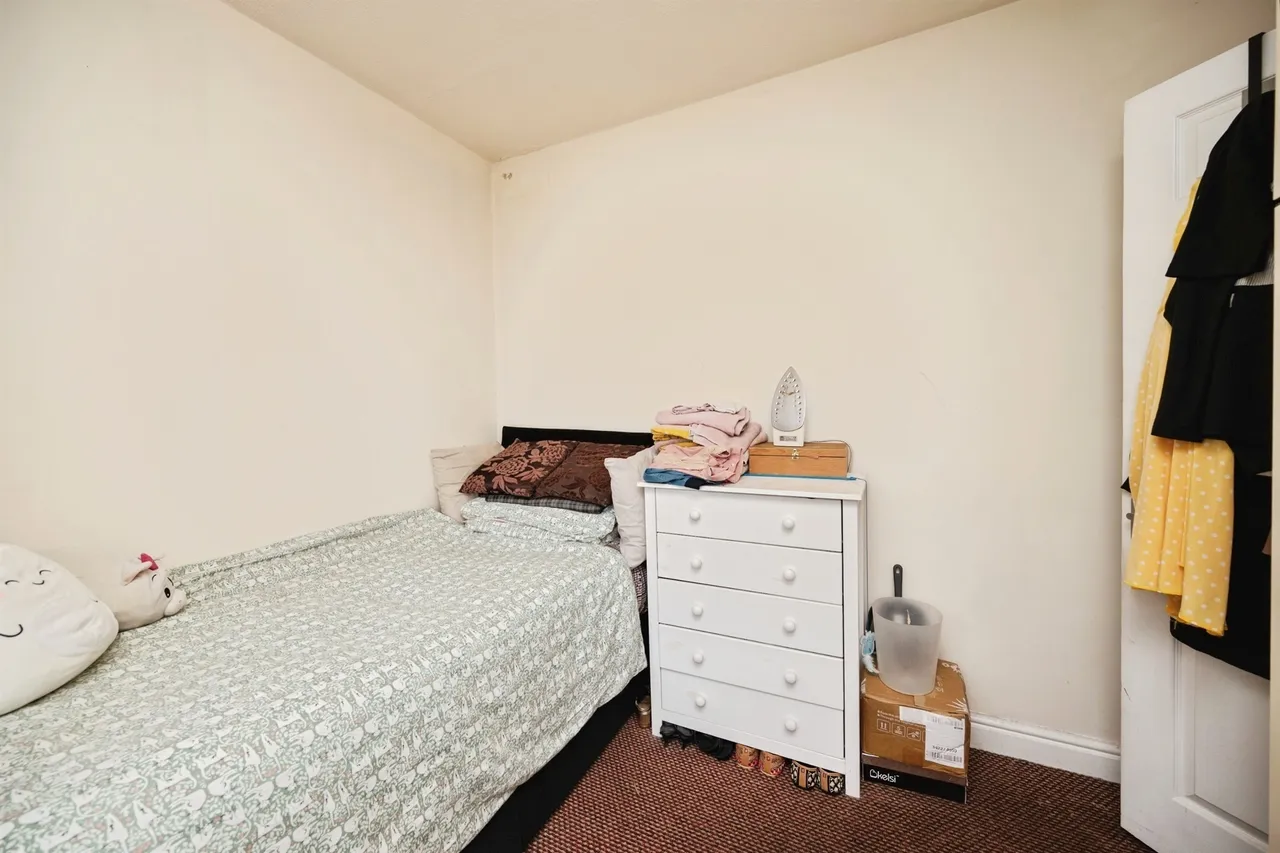 Aldridge Road, Great Barr, BIRMINGHAM, photo 8
