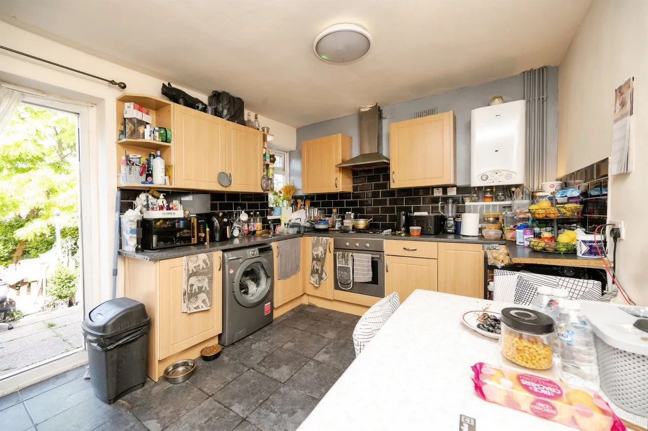 Aldridge Road, Great Barr, BIRMINGHAM, photo 4