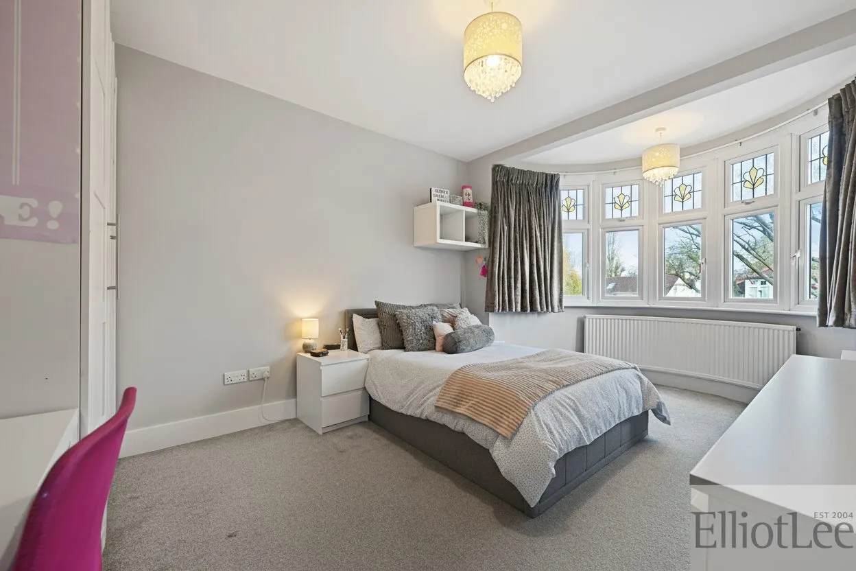 Derwent Avenue, Ickenham, UB10, photo 8