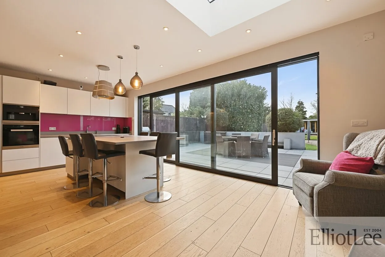 Derwent Avenue, Ickenham, UB10, photo 4