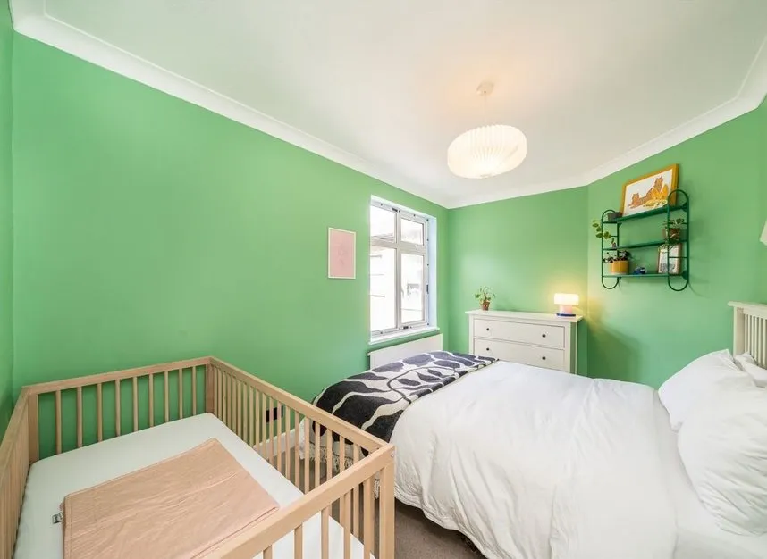 Marlborough Close, Colliers Wood, SW19, photo 6