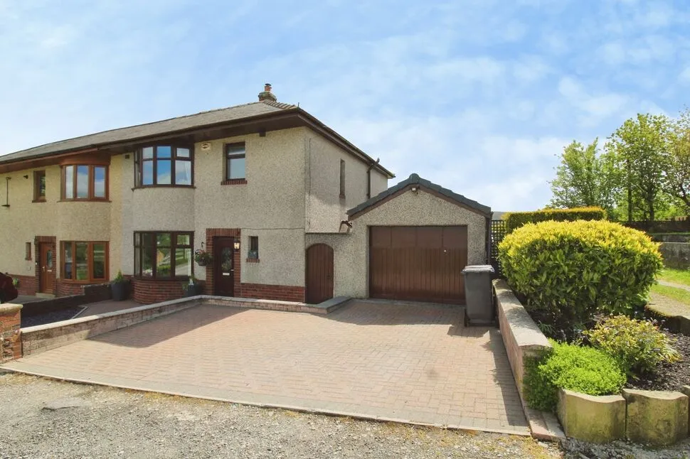 3 bed house for sale, Hall Road, Trawden, BB8
