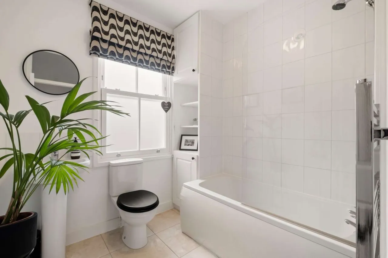 Crealock Street, London, SW18, photo 8