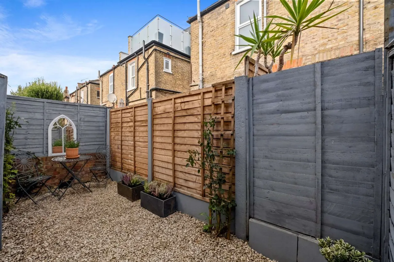 Crealock Street, London, SW18, photo 5
