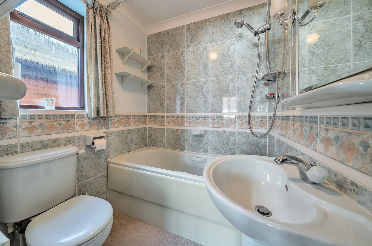 Edward Road, Windlesham, Surrey, GU20 6EX, photo 12