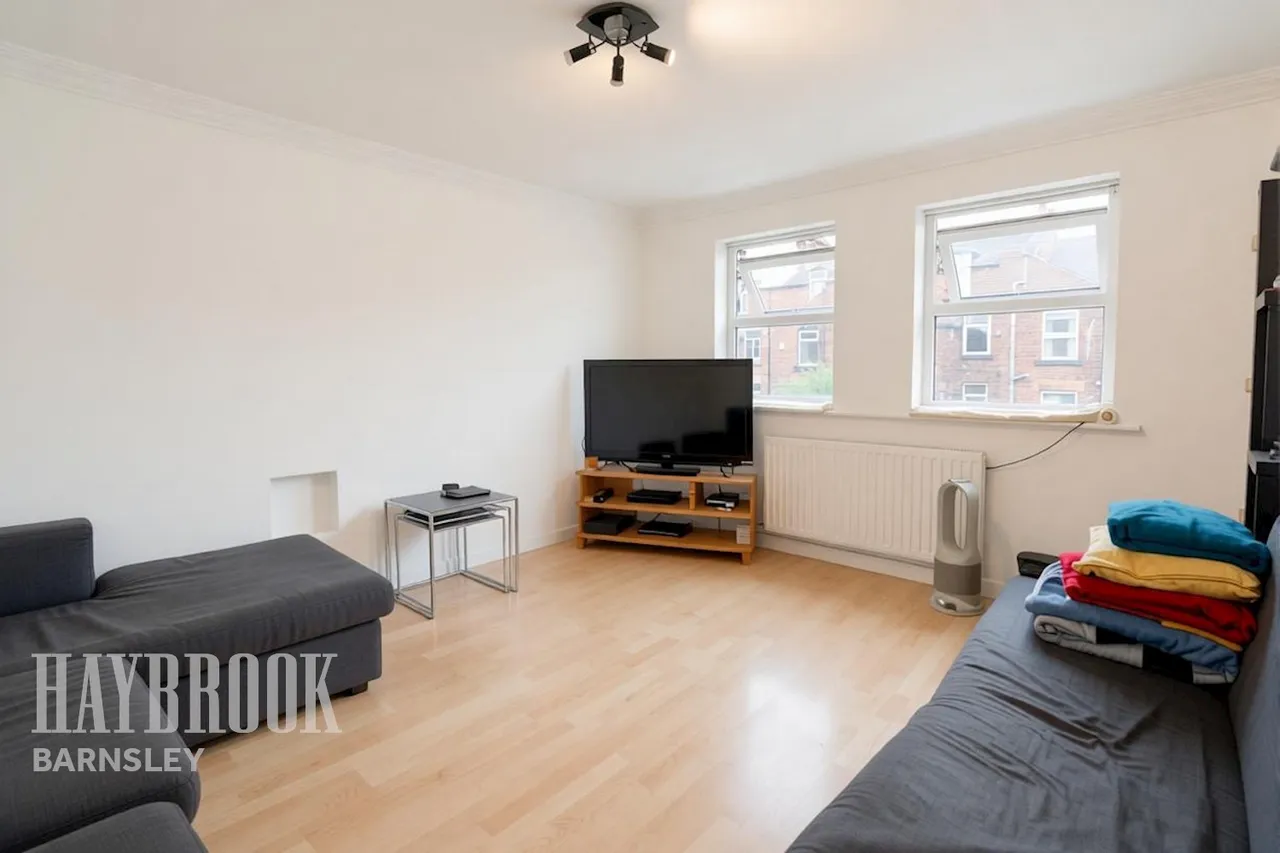 Lingard Court, Barnsley, photo 5